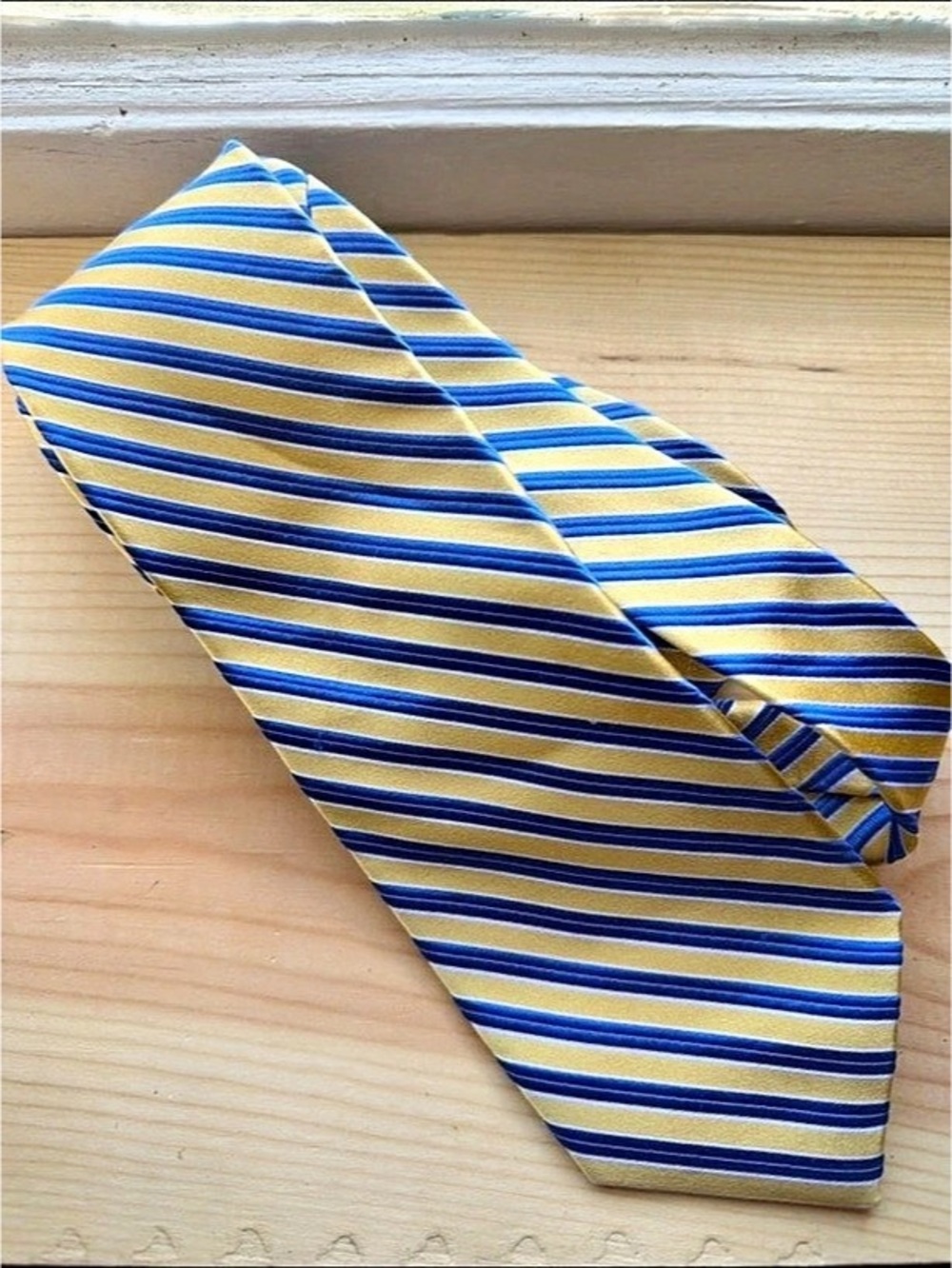 Michael Kors Striped Silk Tie in Blue & Yellow Like New